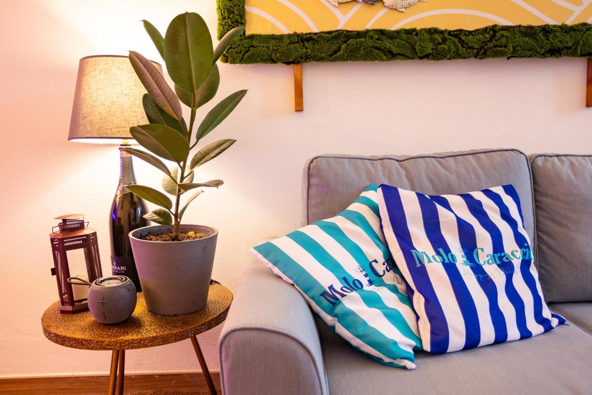 Molo Caracciolo Apartment Napoli Bagian luar foto